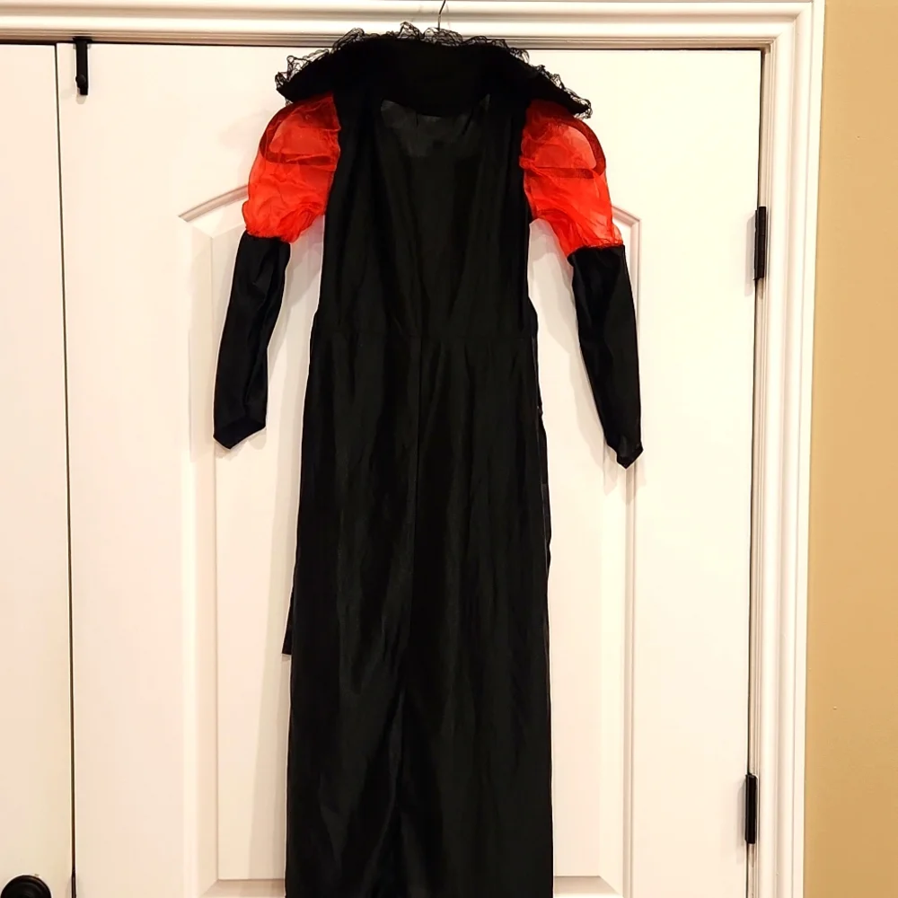 Regal Vampire Costume size M
